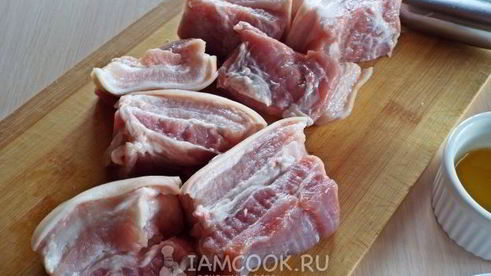 шашлык из свиной грудинки в томатно-соевом маринаде с медом