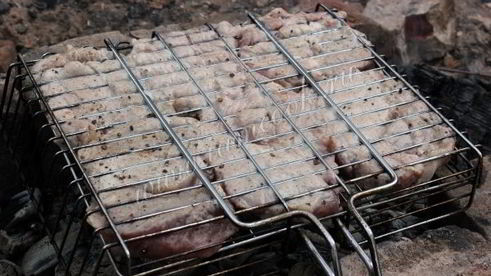 шашлык из свиной шейки с луком