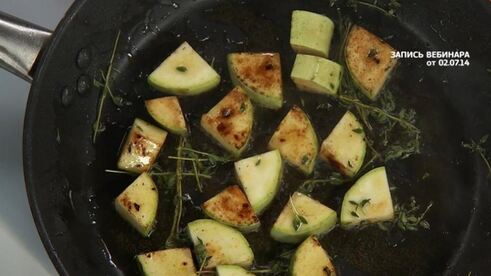 шашлык из вишневого поросенка с розмарином