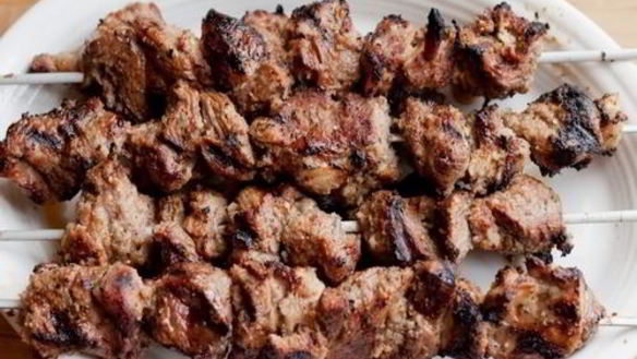 Рецепт Шашлык из ягненка с лимонно-сырным соусом