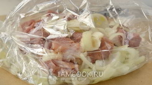 шашлык в рукаве в духовке