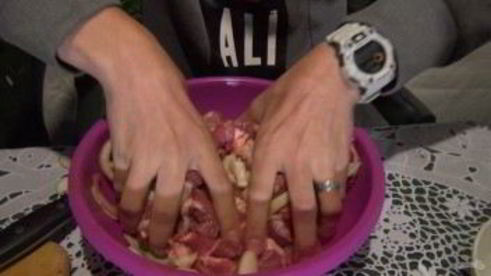 шашлык, замаринованный на вине