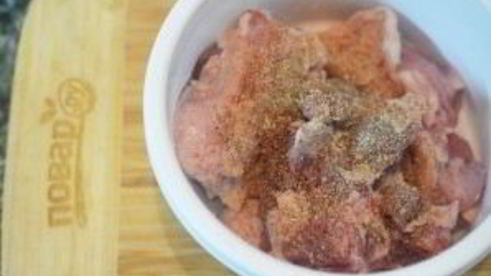 шашлыки из ягненка с помидорами и мятой