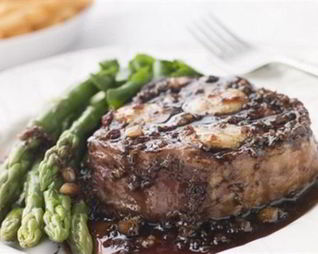 Говяжий стейк в вине Мадера с грибами