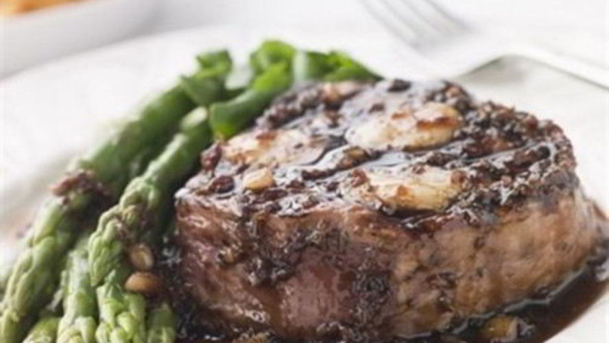 Рецепт говяжий стейк в вине мадера с грибами