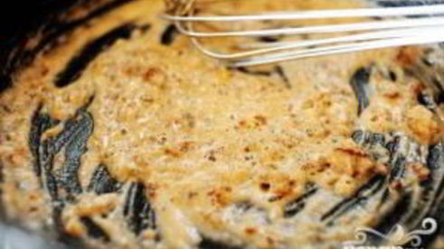 куриный стейк с соусом