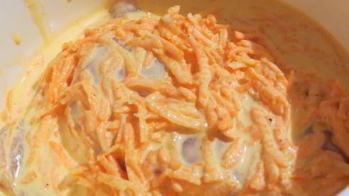 куриные стейки в морковном маринаде