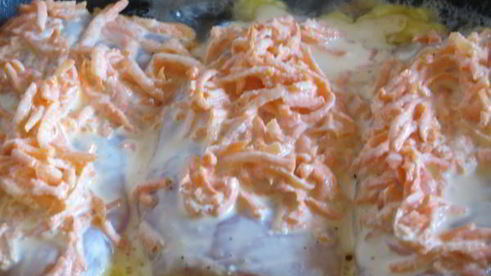 куриные стейки в морковном маринаде