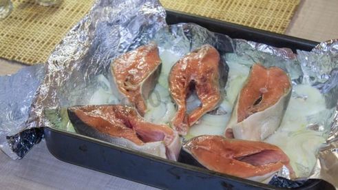 стейк из горбуши в духовке