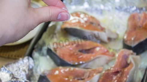 стейк из горбуши в духовке