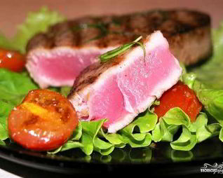 Стейк из красной рыбы