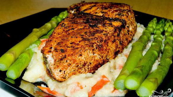 Рецепт Стейк из тунца со спаржей