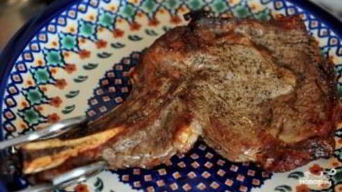 стейк на кости