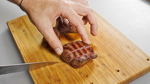 стейк с мятой и бальзамическим уксусом