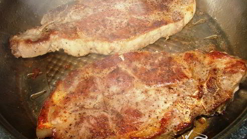 стейк свиной на косточке