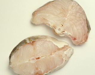 Стейк трески на сковороде