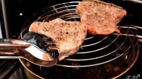 стейк в винном соусе