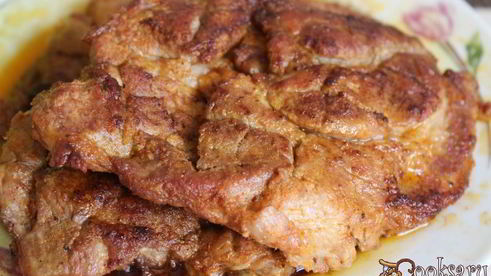 свиные стейки в паприке