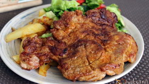 свиные стейки в паприке