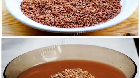 куриные тефтели с коричневым рисом в соусе