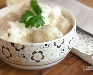 Куриные тефтели в молочном соусе