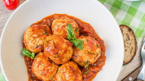куриные тефтели в томатном соусе
