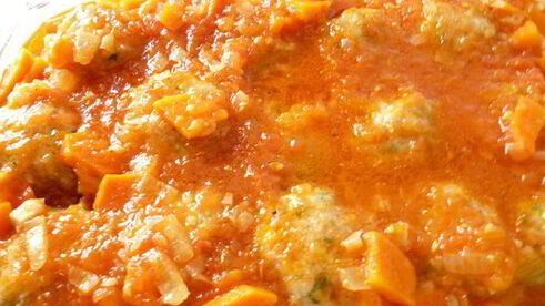 куриные тефтельки, запеченные с молодым картофелем