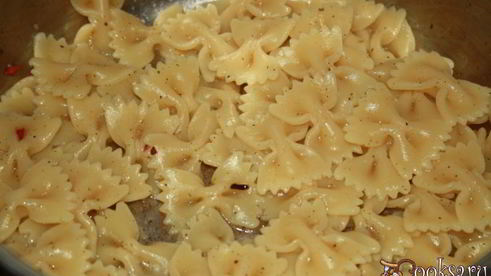 мясные тефтели с фарфалле