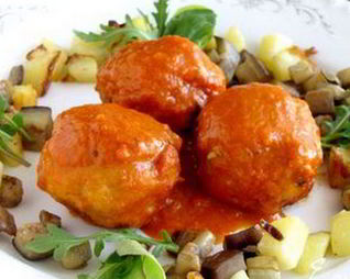 Мясные тефтели в апельсиново-томатном соусе