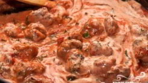 паста с тефтелями