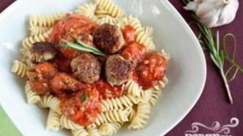 паста с тефтелями