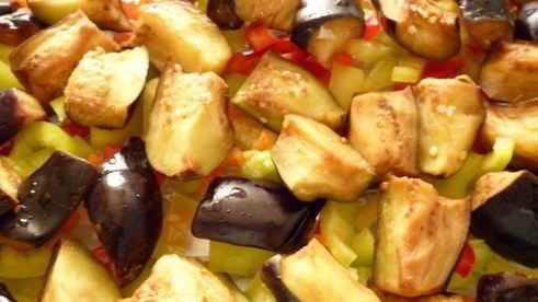 рыбно-грибные тефтельки, запеченные с овощами