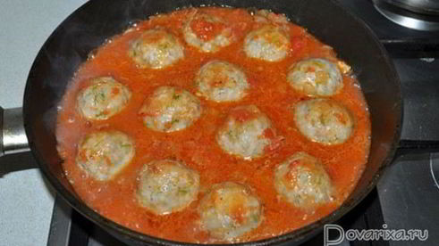 рыбные тефтели в томатном соусе