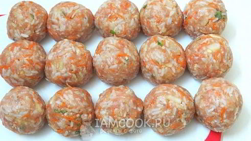 спагетти с тефтелями в томатном соусе