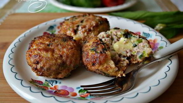 Рецепт Тефтели из индейки с черемшой