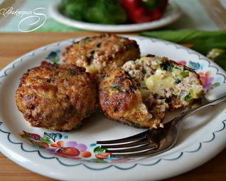 Тефтели из индейки с черемшой