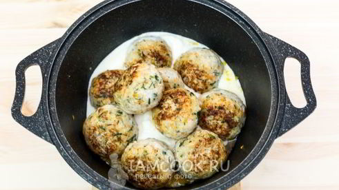 тефтели из индейки в сметанном соусе