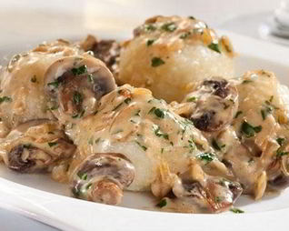 Тефтели из картофеля под грибным соусом