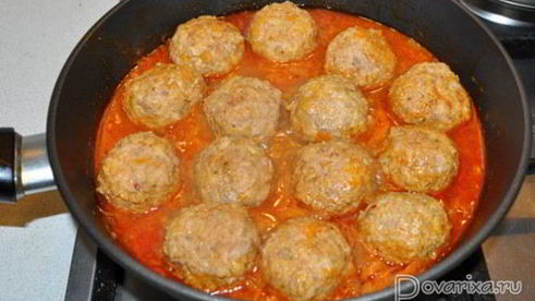 тефтели с булгуром в сливочно-томатном соусе