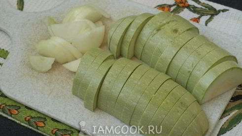 тефтели с кабачками в сковороде