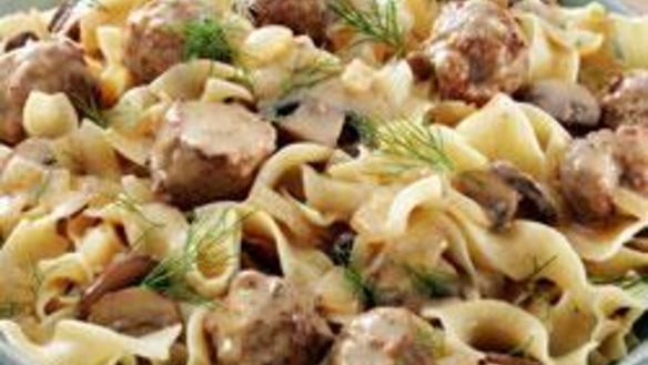 Рецепт Тефтели в сметанном соусе с грибами