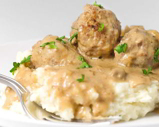 Тефтели в сметанном соусе