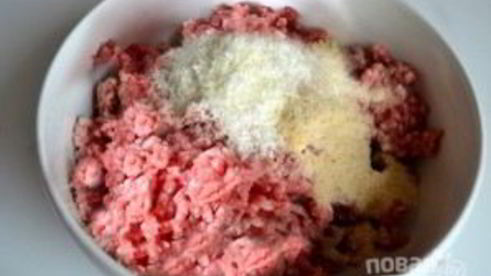 тефтельки из говяжьего фарша с сыром в томатном соусе