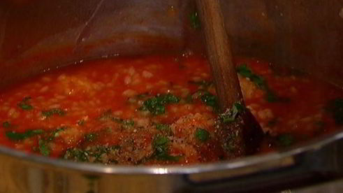 тефтельки из индейки с рисом и томатным соусом