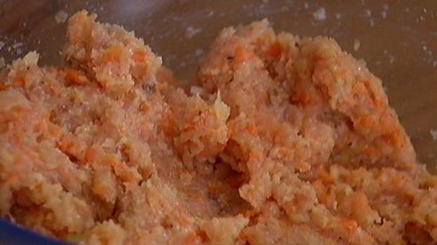 тефтельки из индейки с рисом и томатным соусом