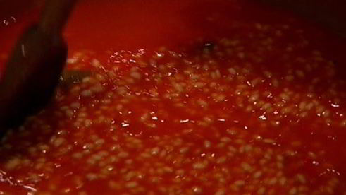 тефтельки из индейки с рисом и томатным соусом