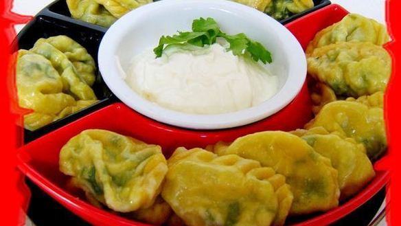 Рецепт Паровые вареники с зеленью и яйцом