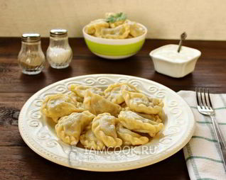 Вареники с картошкой и лесными грибами