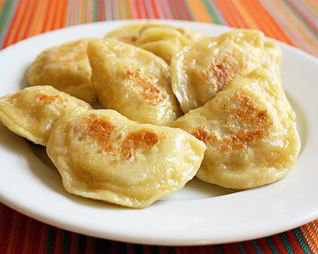 Вареники с помидорами