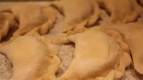 вареники с творогом и клубникой